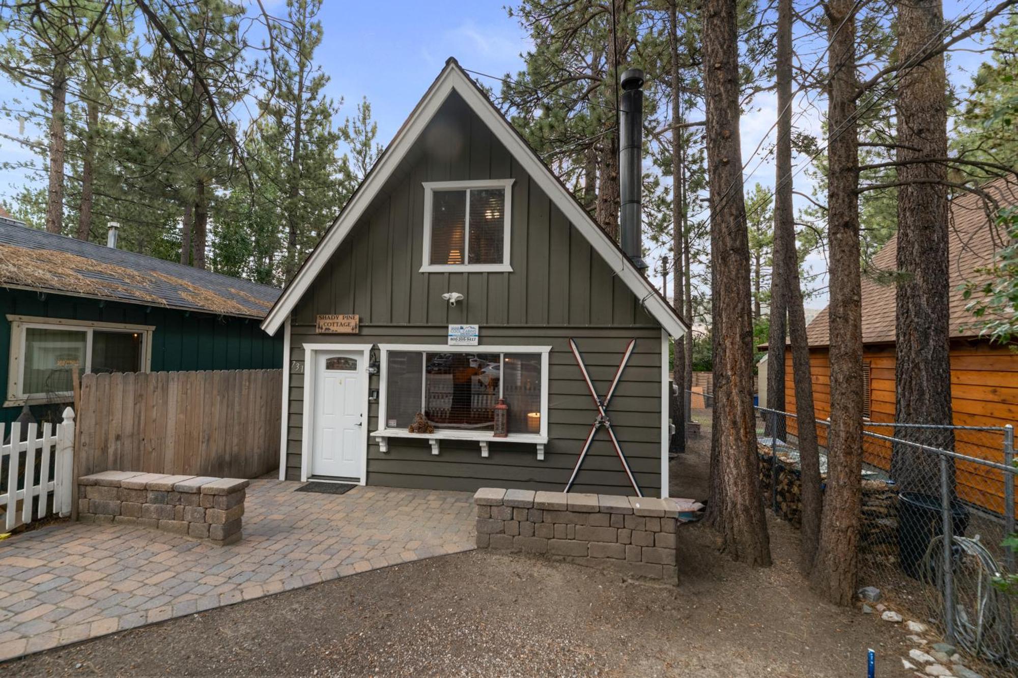 Shady Pine Cottage - This Adorable Cabin Is The Perfect Getaway For Your Next Stop In The Mountains! Big Bear City Buitenkant foto